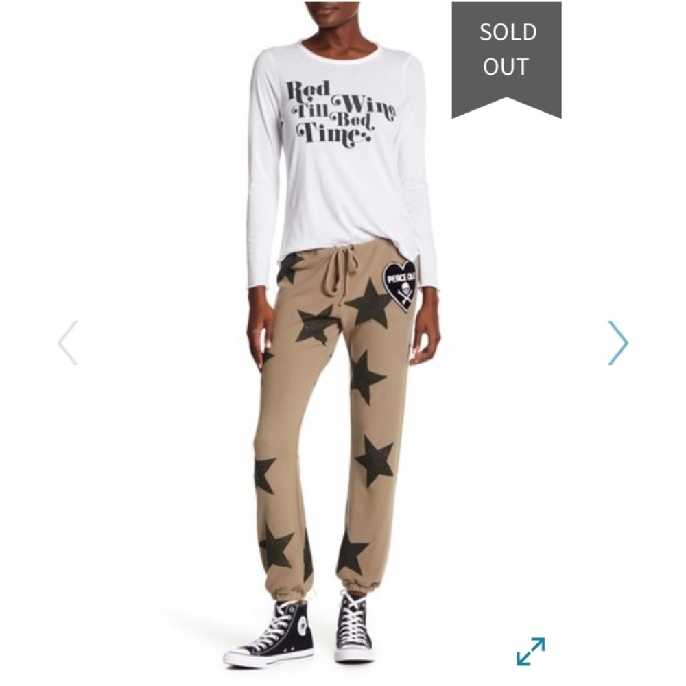 🔥Chaser Star patch joggers XL sold out in stores